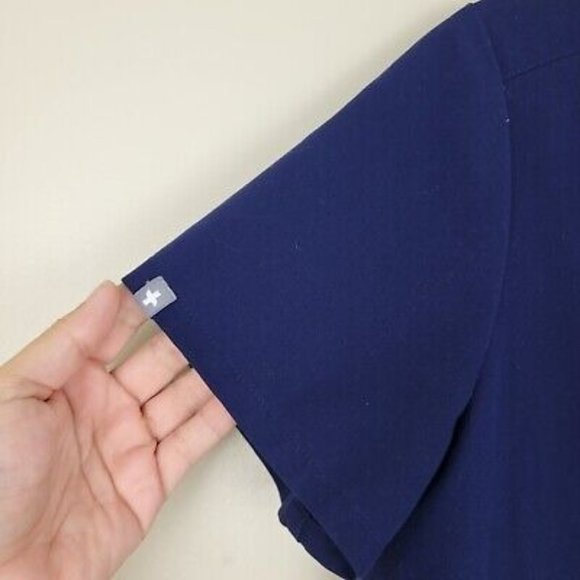 Figs Blue Technical Collection M Short Sleeve V-neck Scrub Shirt 2 Pockets - Picture 8 of 10